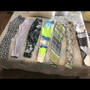 30 Pieces Leggings, Sports Bras and Capri Leggings